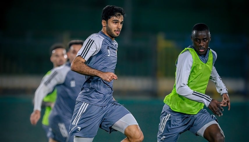 استعداداً للقاء كوريا الشمالية.. بعثة منتخب الإمارات تغادر للرياض الإثنين