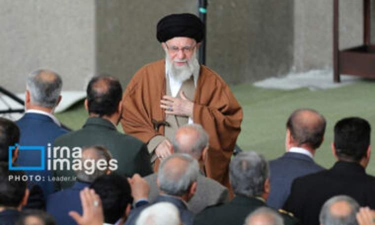 السيد خامنئي: لوكانت الامة الاسلامية موحدة لما تعرضت اليمن لكل هذه الضغوط
