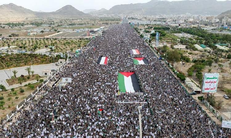 صحيفة أمريكية: القوات المسلحة اليمنية تفوقت على أقوى تحالف عسكري في العالم