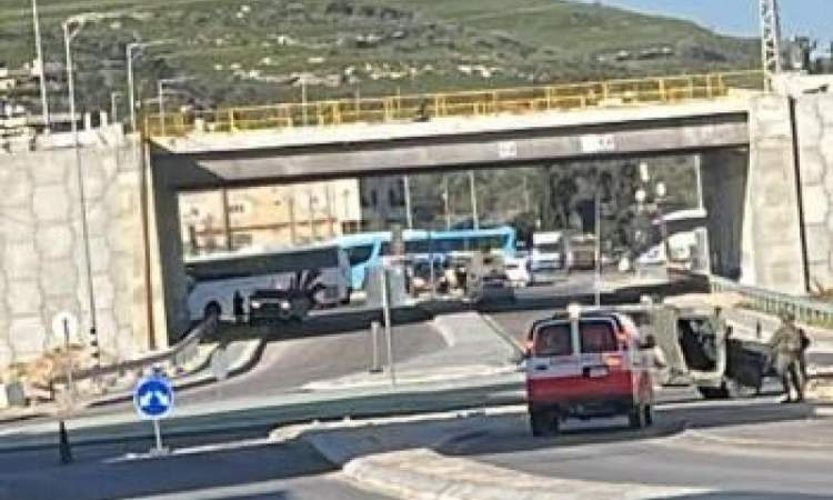 إصابة جندي صهيوني بعملية طعن في الخليل