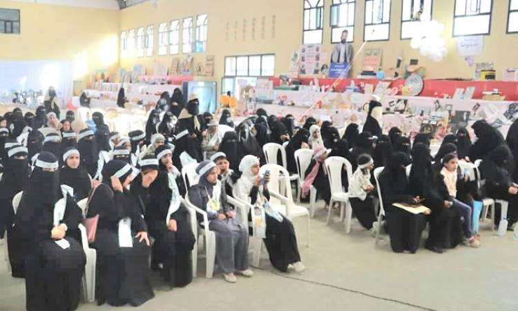 تكريم المتقنات للقرآن الكريم من طالبات المدارس الصيفية بأمانة العاصمة