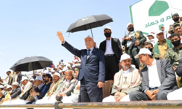 الرهوي يشهد عرضا كشفيا مهيبا لطلاب المراكز الصيفية بالأمانة