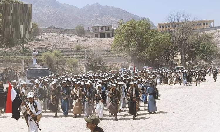 عرض لألف و500 من قوات التعبئة بمديرية وشحة في حجة