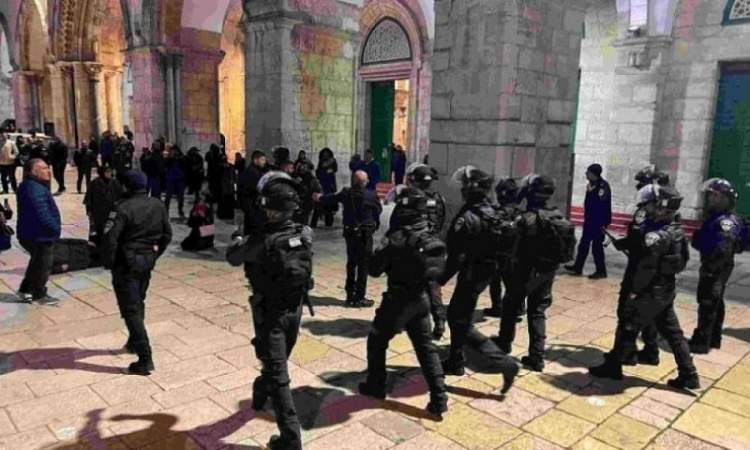 وزارة الاوقاف الفلسطينية: اقتحام الأقصى 22 مرة ومنع رفع الأذان بالإبراهيمي 57 وقتًا بمايو