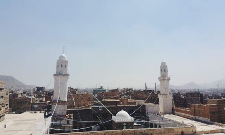 جموع المصلين يؤدّون صلاة عيد الأضحى المبارك بالعاصمة صنعاء والمحافظات