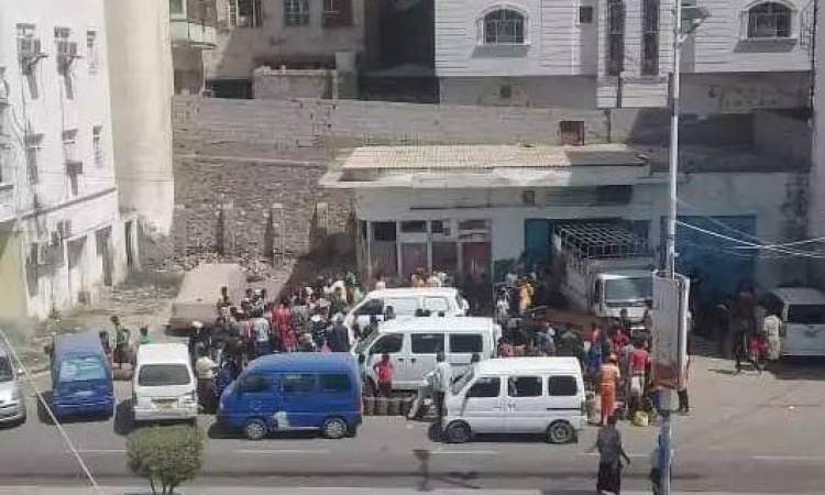 أزمة خانقة بالغاز المنزلي في عدن