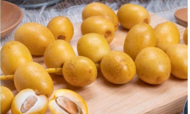 فوائد البلح الأصفر الصحية