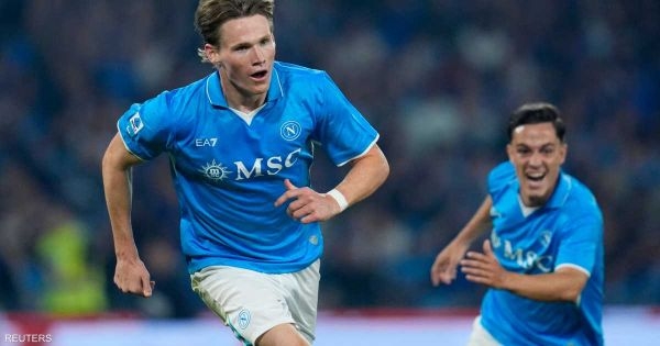 نابولي يقتنص لقب الدوري الإيطالي في الأنفاس الأخيرة