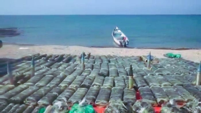 لحج..إحباط تهريب شحنة أسلحة لمليشيا الحوثي في ساحل راس العارة