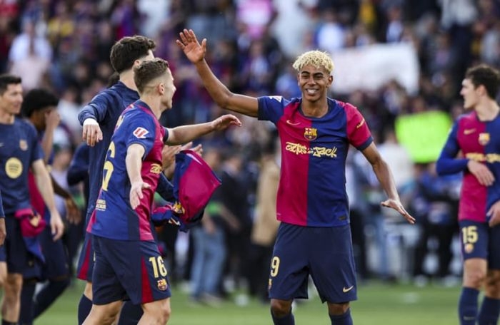 برشلونة يتوج بلقب "الليغا" للمرة الـ28 في تاريخه