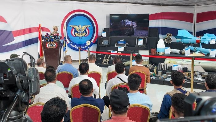 ناطق المقاومة الوطنية: إيران تخطط لتزويد الحوثيين بأسلحة بيولوجية والشحنة المضبوطة تضمنت تقنيات إسرائيلية للتجسس