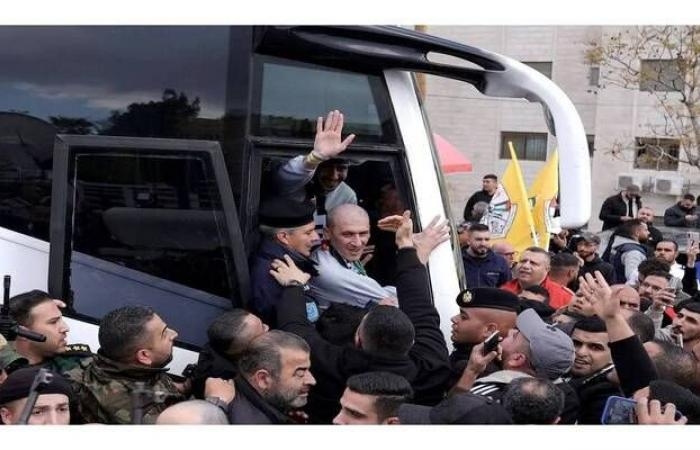 دولة الاحتلال تفرج عن 369 أسيراً فلسطينياً ضمن الدفعة السادسة من صفقة التبادل