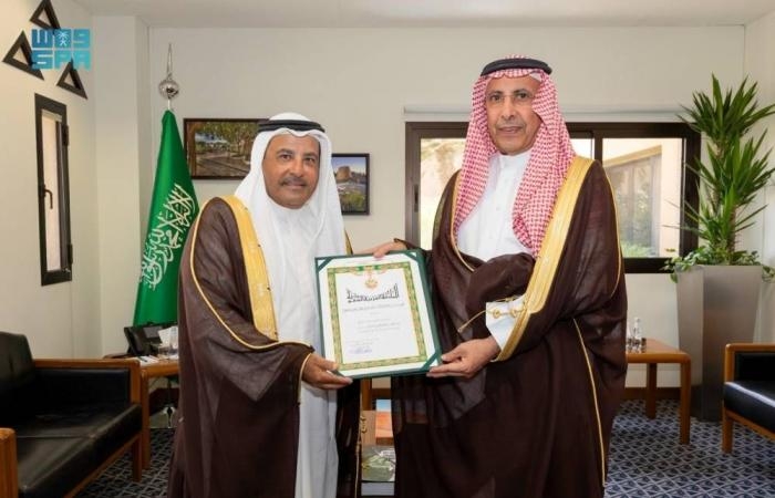وسام الملك عبدالعزيز لرجُلَي الأعمال الفوزان والشايع