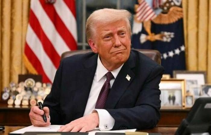 ترامب يؤكد دعمه الكامل لوزير الدفاع بعد تسريبات هجوم اليمن