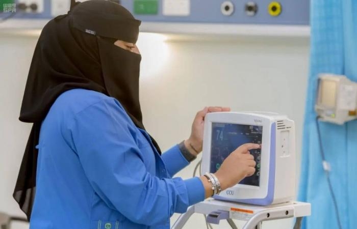 تقديم على برنامج فني رعاية مرضى
