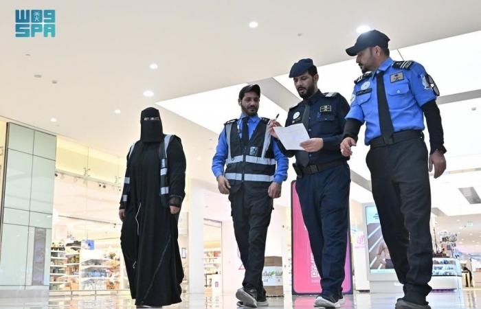شركات ترفض التقنية وتستقبل طلبات التوظيف عبر حراسها