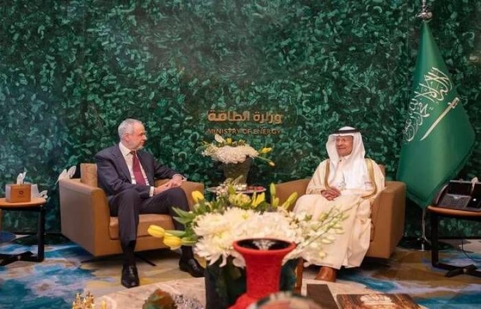 وزير الطاقة يبحث مع رئيس "COP30" التعاون ومبادرات المملكة بمجال العمل المناخي