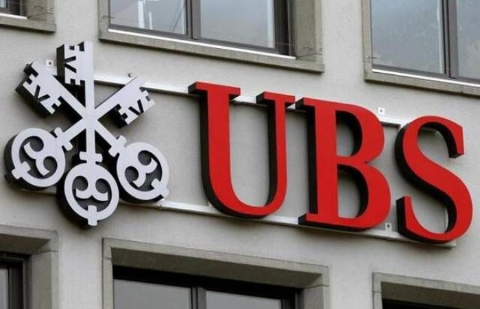 "UBS" يعتزم بيع وحدة الاستثمارات البديلة لشركة أمريكية
