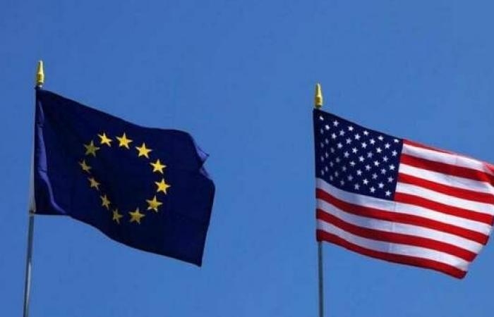 مسؤول أوروبي يجري اتصالا هاتفيا مع وزير التجارة الأمريكي