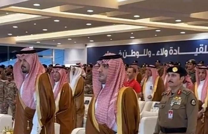 وزير الداخلية يقف على استعدادات الجهات الأمنية لحج هذا العام