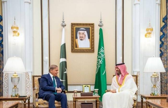 ولي العهد ورئيس وزراء باكستان يبحثان التطورات الإقليمية