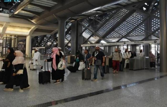 رحلات منتظمة تنقل الحجاج للمدينة المنورة عبر قطار الحرمين السريع