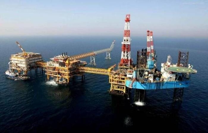 هجوم إسرائيلي يستهدف حقل "بارس الجنوبي" الإيراني وتصاعد الدخان في بوشهر