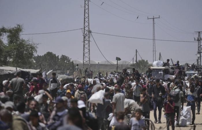 مجزرة خان يونس تفضح فشل العون والإغاثة