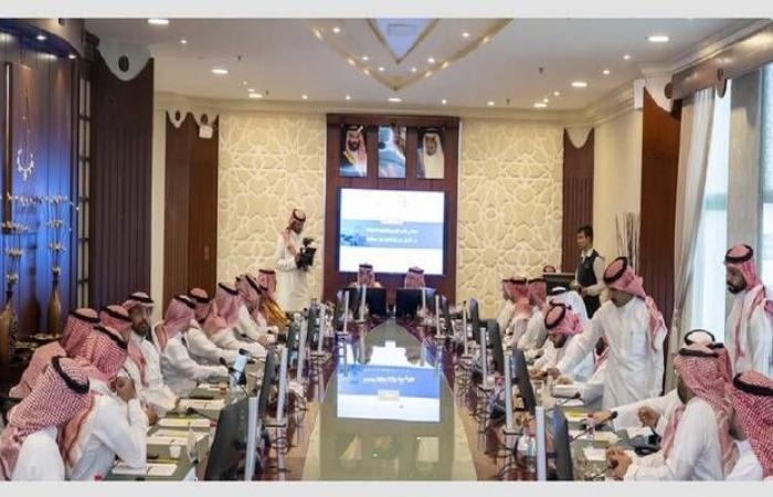 نائب وزير الصناعة يبحث مع المستثمرين وروّاد الأعمال الفرص الاستثمارية الواعدة