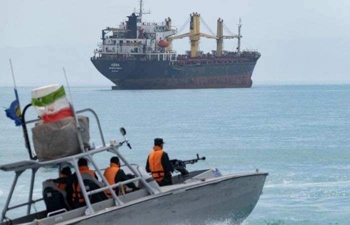 شريان الطاقة على حافة الخطر
