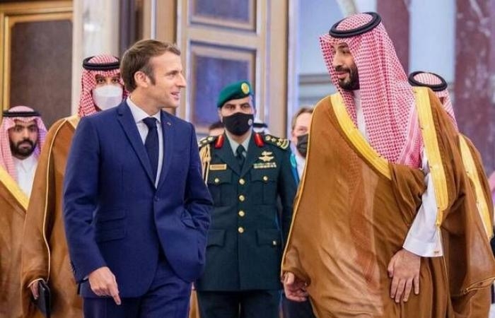 تفاصيل اتصال ولي العهد والرئيس الفرنسي بشأن التطورات بين إيران وإسرائيل