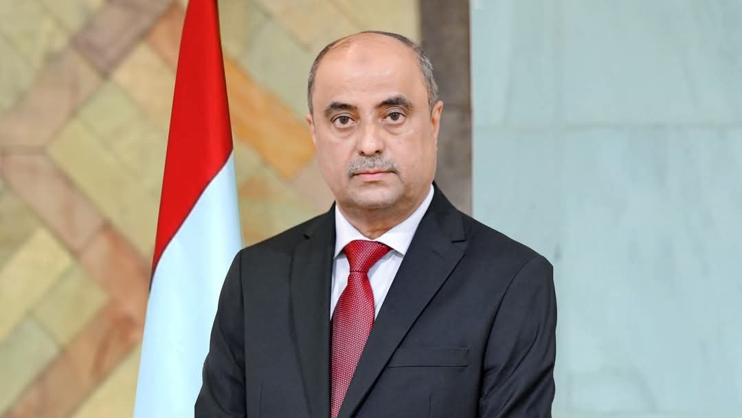 مهمة صعبة تنتظر بن بريك.. الكهرباء والعملة تحديات يواجهها رئيس الوزراء