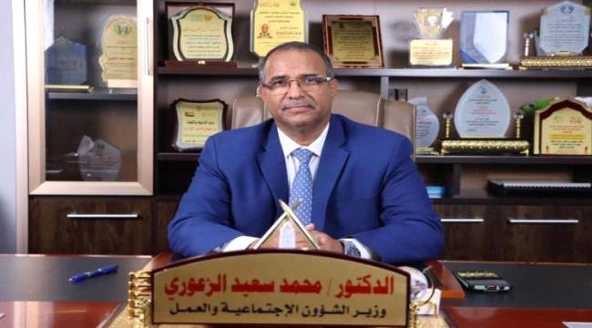 الوزير الزعوري مهنئآ العمال : كنتم وما زلتم مثالًا للصبر والثبات