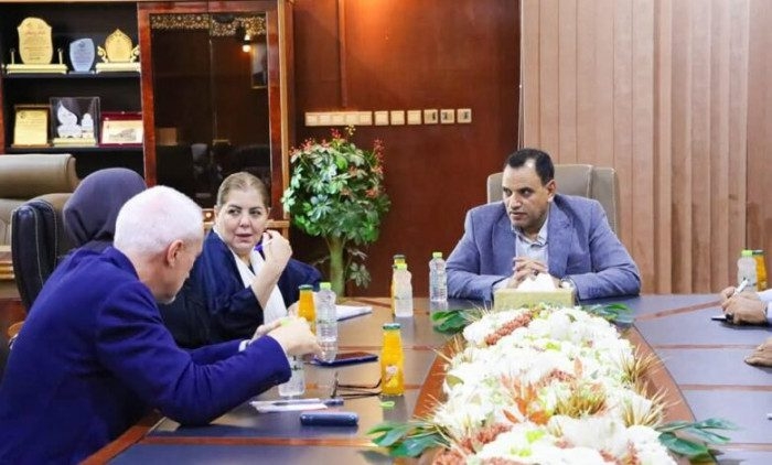وزير الزراعة والإنمائي يتابعان تأهيل الميناء السمكي في التواهي