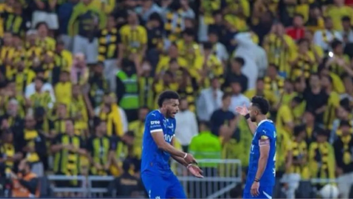 اخبار الهلال السعودي : 'أيمن يحيى يرفض ارتداء البليهي لقميص النصر' .. تعليق رسمي وتوضيح يكشف الحقيقة