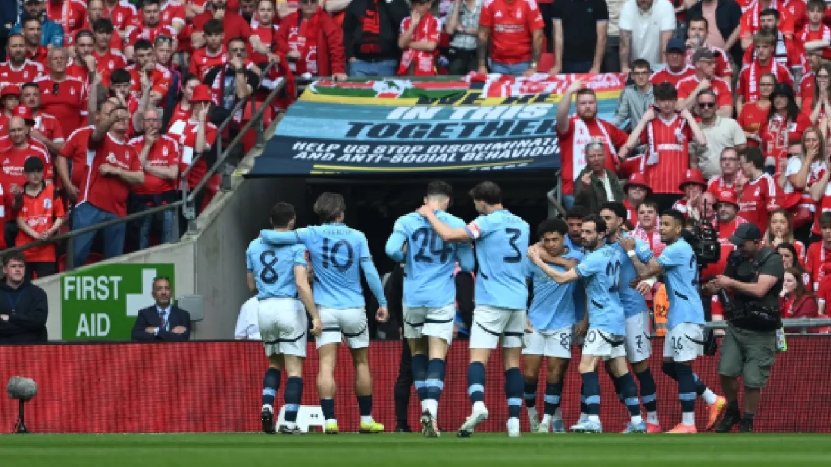 اخبار نادي الاتحاد السعودي : صراع شرس بين النصر والاتحاد من أجل قائد مانشستر سيتي