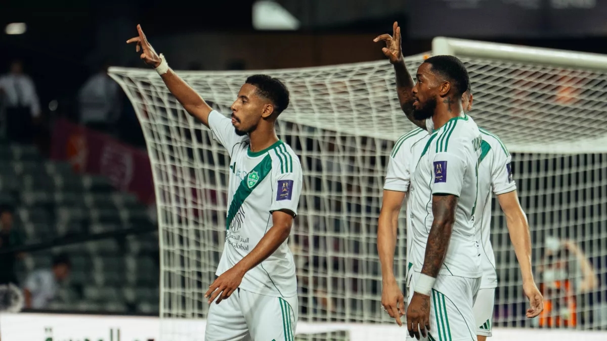 اخبار الاهلي السعودي : 'دراما الشوط الأول'.. رباعية وطرد تقرب الأهلي من النهائي المنتظر أمام النصر