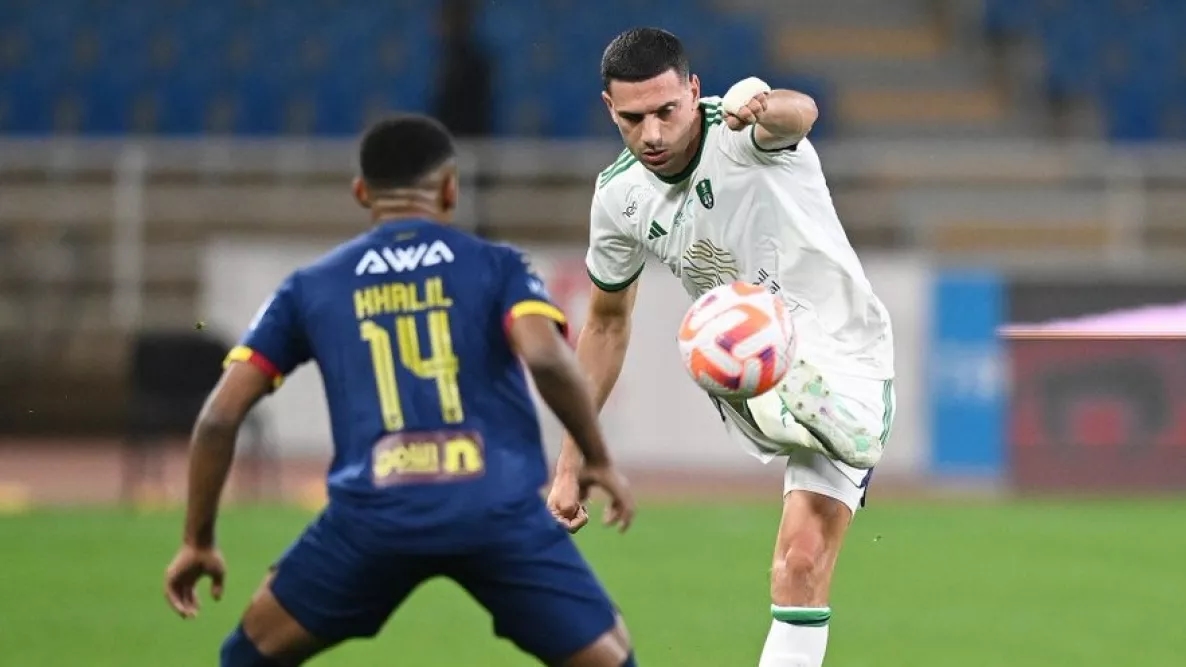 اخبار الاهلي السعودي : عودة إلى فريق الطفولة.. 'محترف' الأهلي يضع يايسله في ورطة قبل السوبر