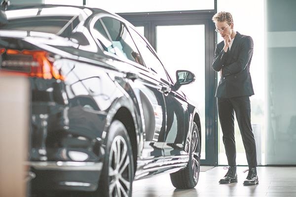 هدوء نسبي بحركة البيع والشراء.. والتصنيع المحلي «كلمة السر»
