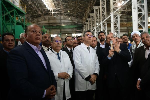 التموين: استلام مليوني طن قصب وإنتاج 275 ألف طن سكر منذ بداية العصير