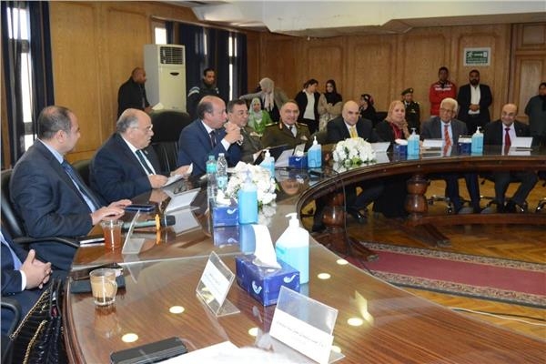 شراكة بين «القصر العيني» و«القاهرة» لتنفيذ مشاريع بحثية متعلقة
