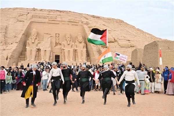«أسوان للثقافة والفنون» يبعث رسالة سلام من مصر للعالم