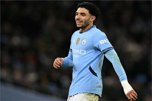 جوارديولا يعلن تشكيل مانشستر سيتي أمام بليموث.. موقف عمر مرموش