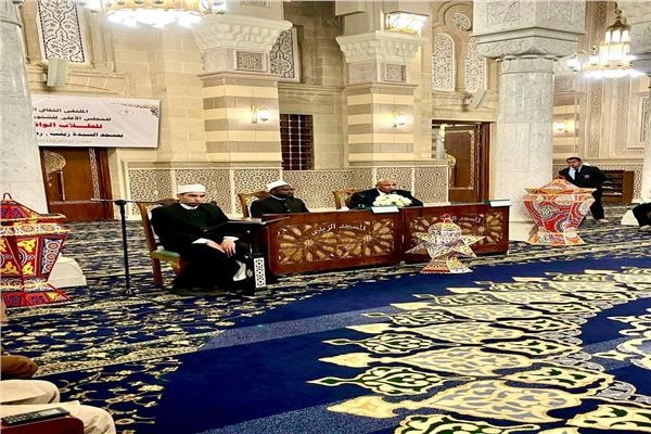 ملتقى الفكر الإسلامي للوافدين.. «الدعوة والدعاة في غرب أفريقيا»