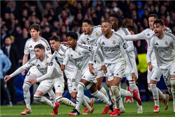 ريال مدريد يسعى لفك عقدة ملعب فياريال في الدوري الإسباني