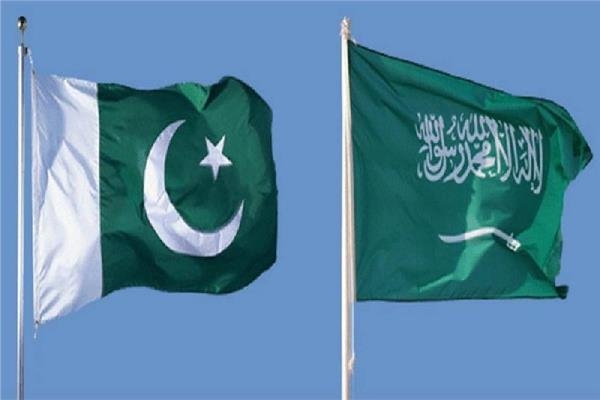 باكستان والسعودية تؤكدان التزامهما بتعزيز التعاون الدفاعي والأمني