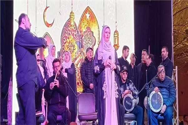 فنون شعبية وعروض فنية في الليلة الـ20 لفعاليات خيمة البالون الرمضانية