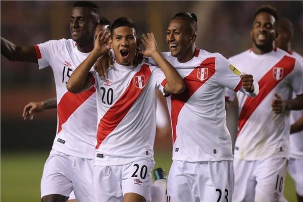 بيرو تنتفض بثلاثية في بوليفيا في التصفيات المؤهلة لكأس العالم