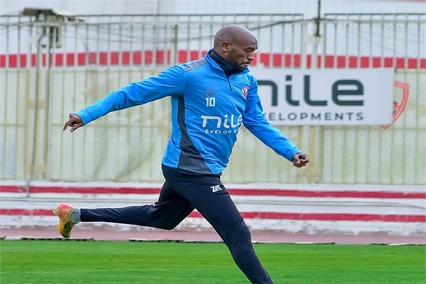 «الفهد الأسمر» بين مطرقة الاعتزال وسندان حلم الربع قرن.. «شيكابالا» حيران في الزمالك!
