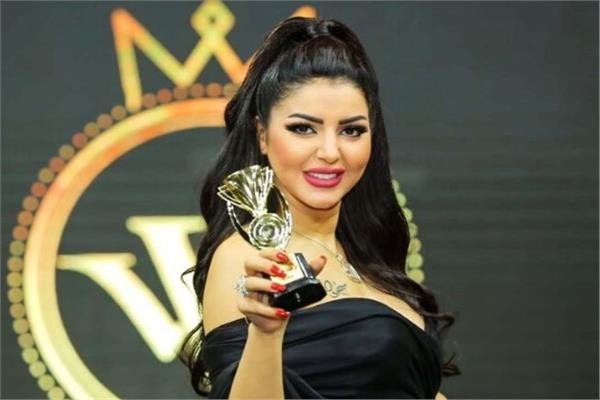 تامر حسني ناعيًا إيناس النجار: «حسن خاتمة.. أسألكم الدعاء لها»